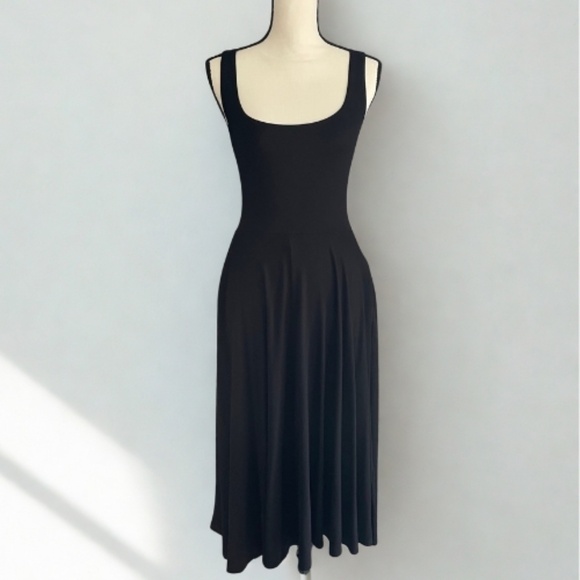 Reformation Black Midi Dress Full Skirt with Pockets – Size M – GUC - Picture 1 of 5
